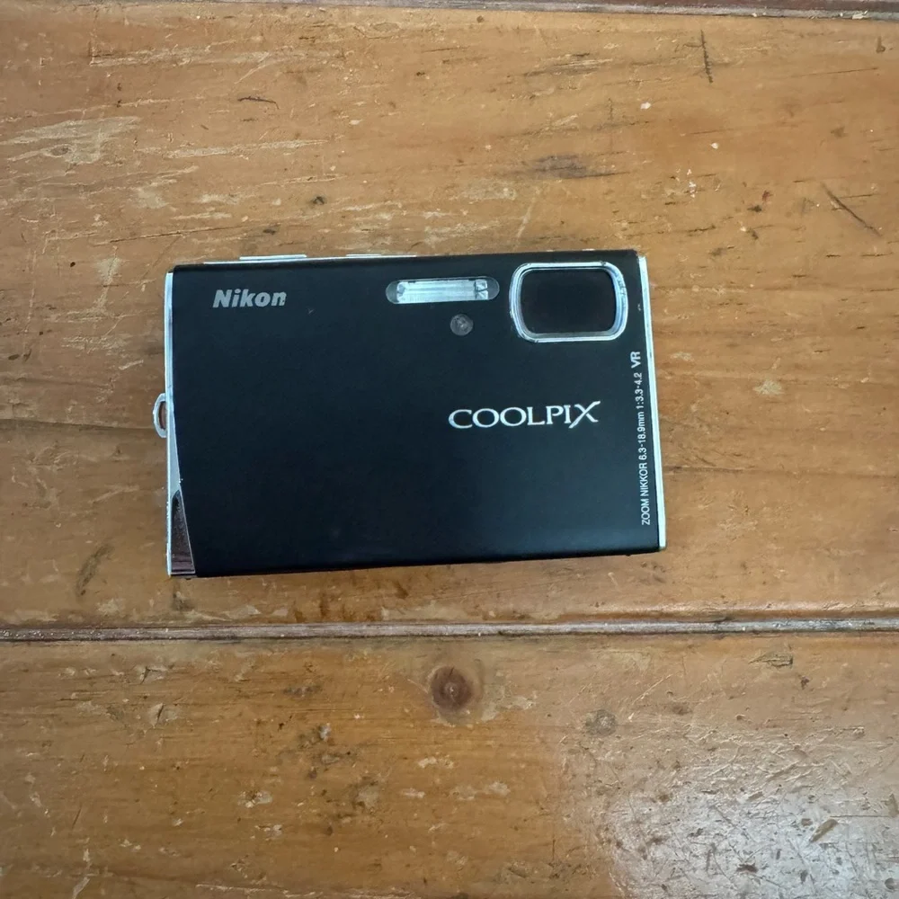 Nikon COOLPIX s50 digital camera